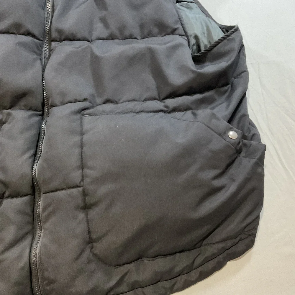 St. John's Bay Men's Puffer Vest 4XL Black Full Zip Insulated Winter Outdoor